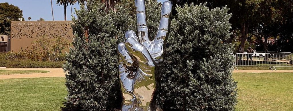 La célèbre statue des "Beatles" arrive dans l'ouest de l'État de New York