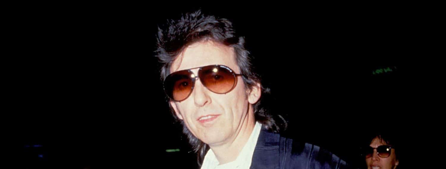 Le réalisateur Neil Jordan a déclaré que George Harrison voulait qu'il réalise un film qui "mettrait l'Église catholique en pièces".