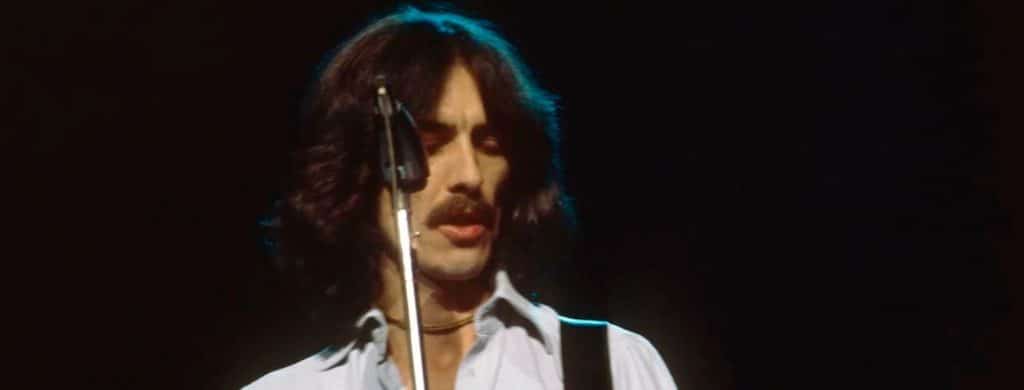 George Harrison a écrit "This Guitar (Can't Keep From Crying)" sur le fait qu'il était déprimé, et non éteint, lors de sa tournée américaine de 1974.