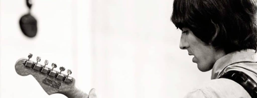 Pourquoi John Lennon n'a pas voulu aider George Harrison à écrire la chanson "Taxman" des Beatles.