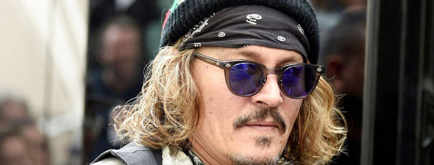 Regardez Johnny Depp, Kate Moss, Paul McCartney et d'autres enregistrer "Come Together" en 1995.