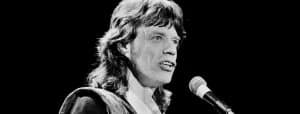 Pourquoi Mick Jagger, le chanteur des Rolling Stones, a déclaré qu'il "pourrait vraiment mourir" la première fois qu'il a rencontré les Beatles.