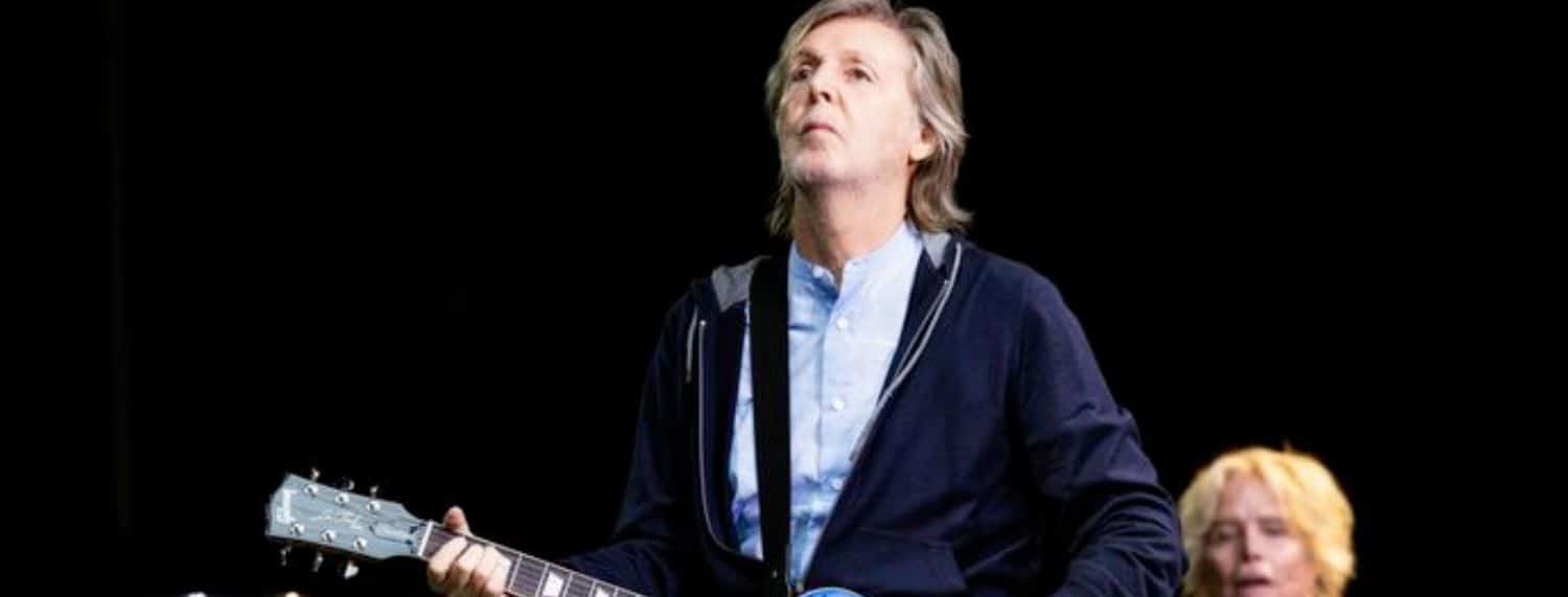 Des guitares jouées par des icônes du rock comme Paul McCartney, les Rolling Stones et Slash seront vendues aux enchères pour aider l'Ukraine.