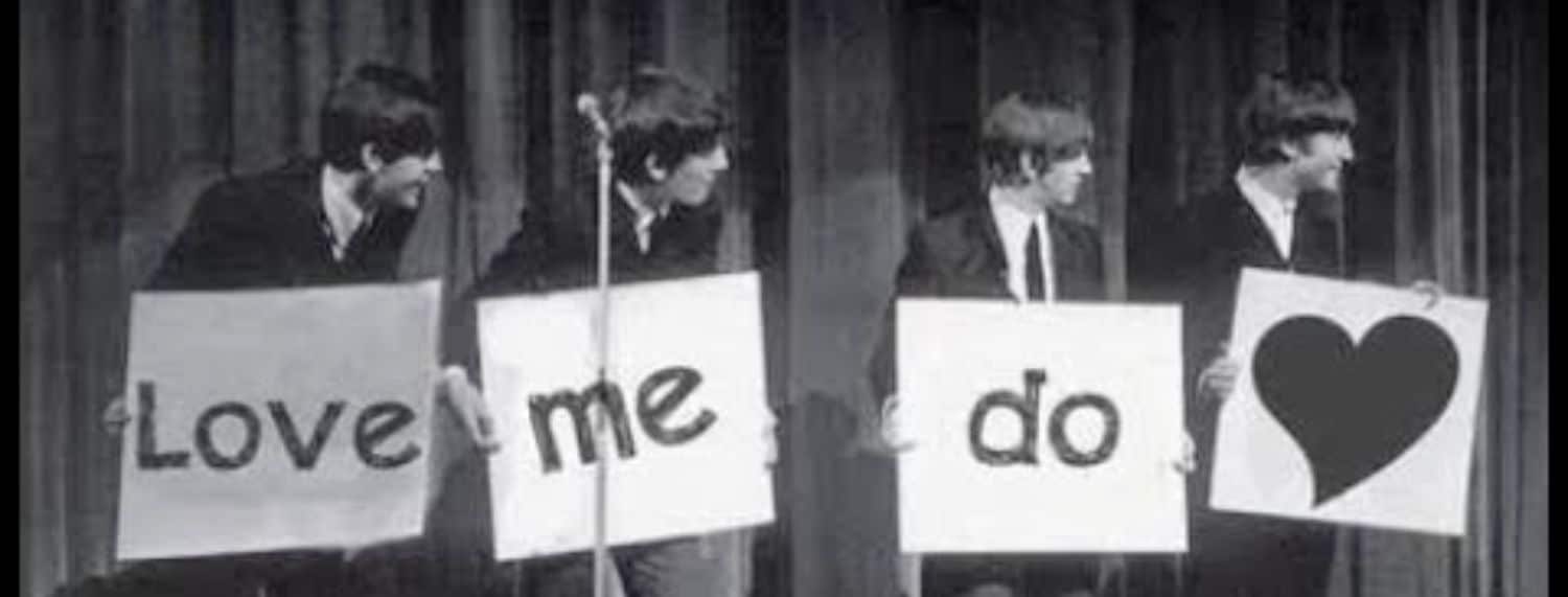 THE BEATLES : 3 ANECDOTES INSOLITES SUR «LOVE ME DO», LE PREMIER SINGLE DU GROUPE SORTI IL Y A 60 ANS