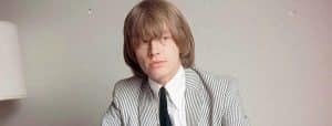 Brian Jones des Rolling Stones a joué du saxophone sur une chanson des Beatles et Paul McCartney a eu des sentiments mitigés