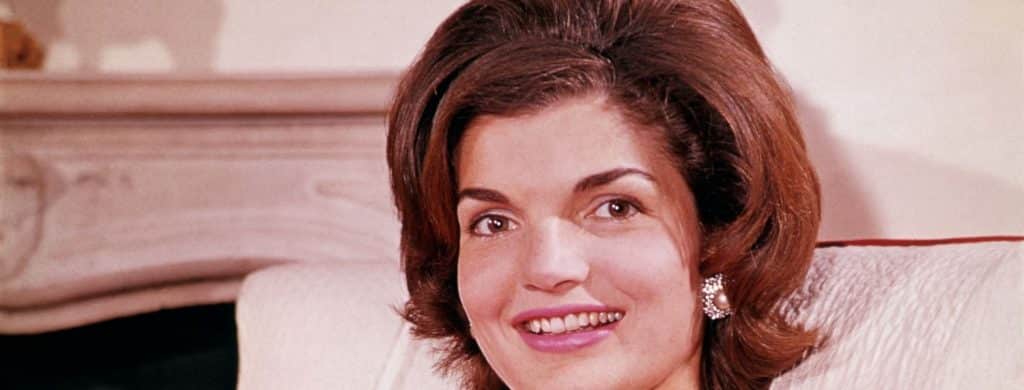 Une chanson de " Revolver " des Beatles pourrait concerner le médecin de Jackie Kennedy.