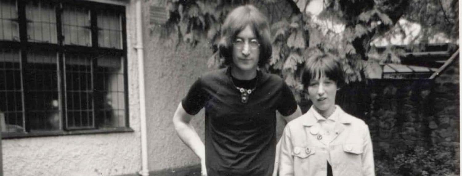 La chanson des Beatles "Happiness Is a Warm Gun" a été interdite à la radio - mais pas pour un quelconque rapport avec les armes à feu