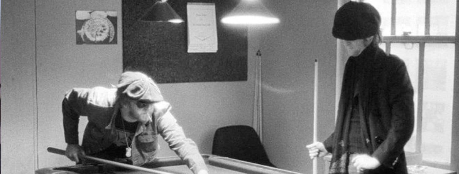 La petite amie de John Lennon qualifiait la chambre de Ringo Starr d'"antre des ténèbres".