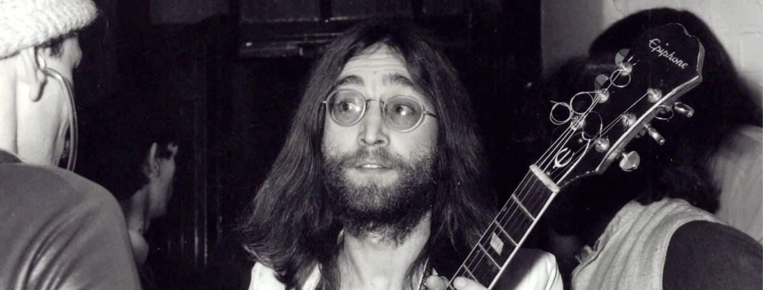 Comment John Lennon s'est moqué des Beatles sur "Working Class Hero".