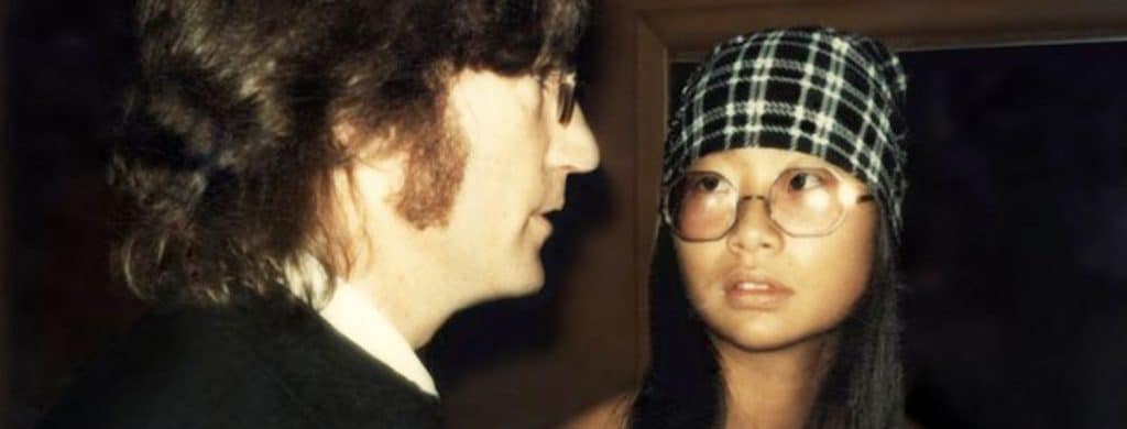May Pang a déclaré que la colère de George Harrison " paralysait " John Lennon : " Je n'avais jamais vu un homme plus en colère ".