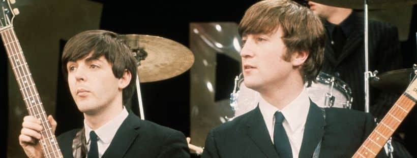 John Lennon a qualifié la chanson des Beatles "I Saw Her Standing There" de "pot-boiler".