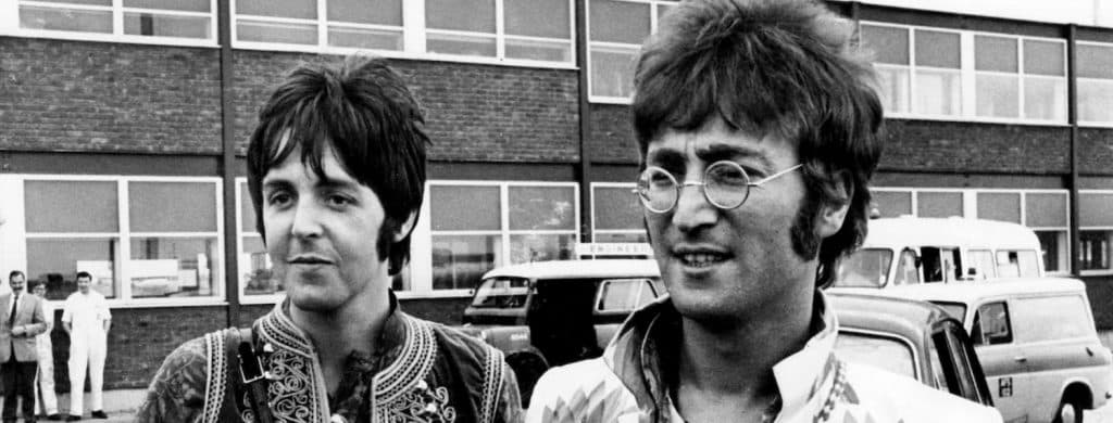 Paul McCartney a déclaré que le déni est la seule façon pour lui de faire face à la mort de John Lennon.