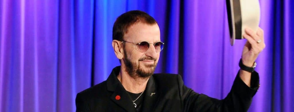La reprise des Beatles si bonne que Ringo Starr a embrassé le musicien qui l'a jouée
