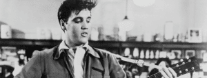 Pourquoi John Lennon possédait 10 exemplaires de la chanson "Heartbreak Hotel" d'Elvis Presley ?