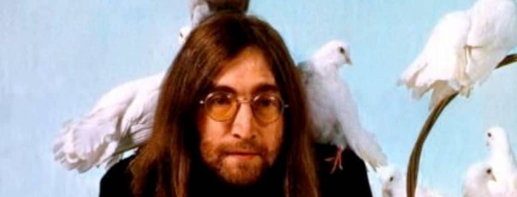 John Lennon a déclaré qu'une des chansons des Beatles était "cosmique" alors qu'elle aurait pu être "irritée".