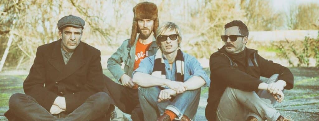 Kula Shaker rend un bel hommage à John Lennon