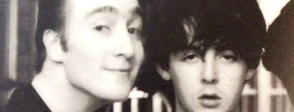 Le jeune John Lennon et Paul McCartney se complétaient, selon l'ex-épouse de Lennon
