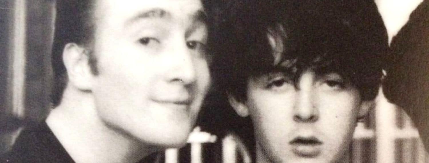 Le jeune John Lennon et Paul McCartney se complétaient, selon l'ex-épouse de Lennon