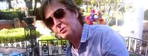 Les Beatles : Paul McCartney a fondu en larmes après avoir entendu la chanson d'Elvis : "J'ai été soufflé