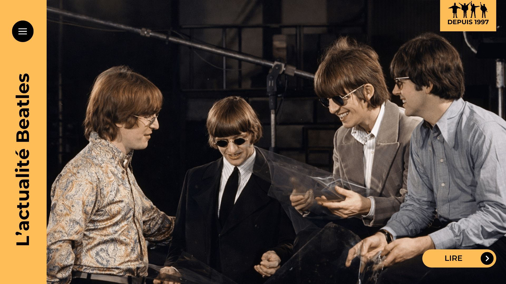 Klaus Voormann, ami des Beatles, signe la pochette culte de Revolver (1966) : Hambourg, Abbey Road, Tomorrow Never Knows, collage noir et blanc et larmes d'Epstein. Récit d'un pont entre deux époques. À lire.