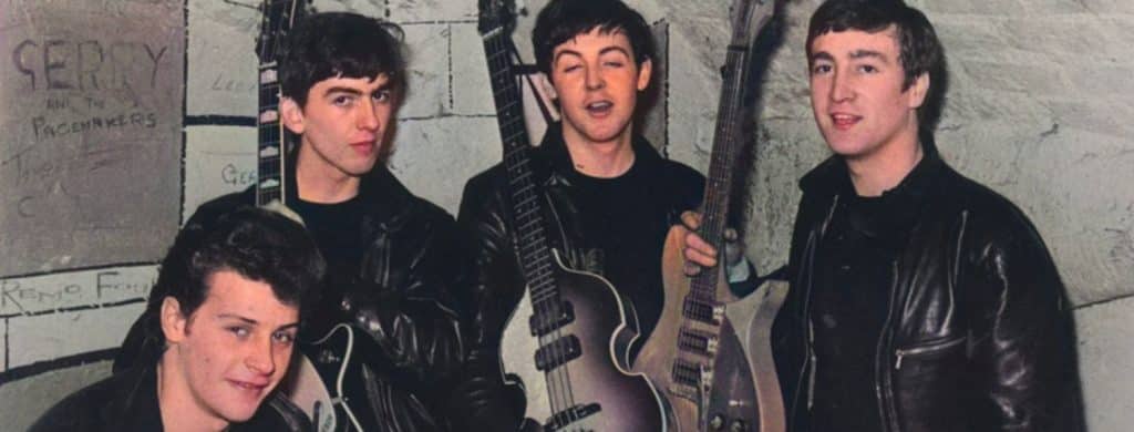 Le premier manager des Beatles était persuadé que John Lennon les ferait arrêter avant leur résidence en Allemagne