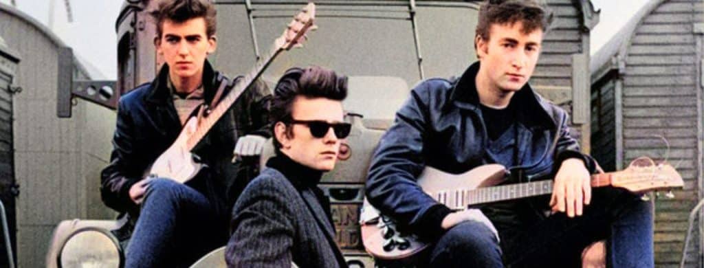 John Lennon a eu une crise de nerfs en apprenant le décès de Stuart Sutcliffe, guitariste des Beatles et compagnon d'âme.