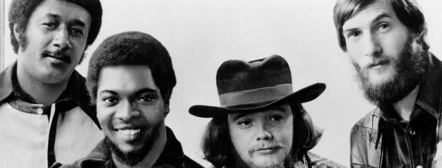 En souvenir de la reprise instrumentale de Booker T. & the M.G.s sur "Abbey Road" des Beatles.