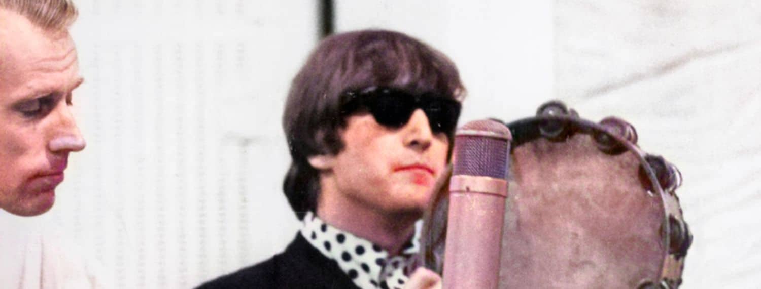 John Lennon a déclaré que l'écriture de chansons était souvent une " torture " : " Qu'est-ce que c'est de toute façon ?