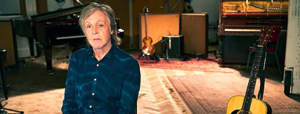 Mary McCartney se souvient que la mort de John Lennon a "dévasté" son père, Paul.