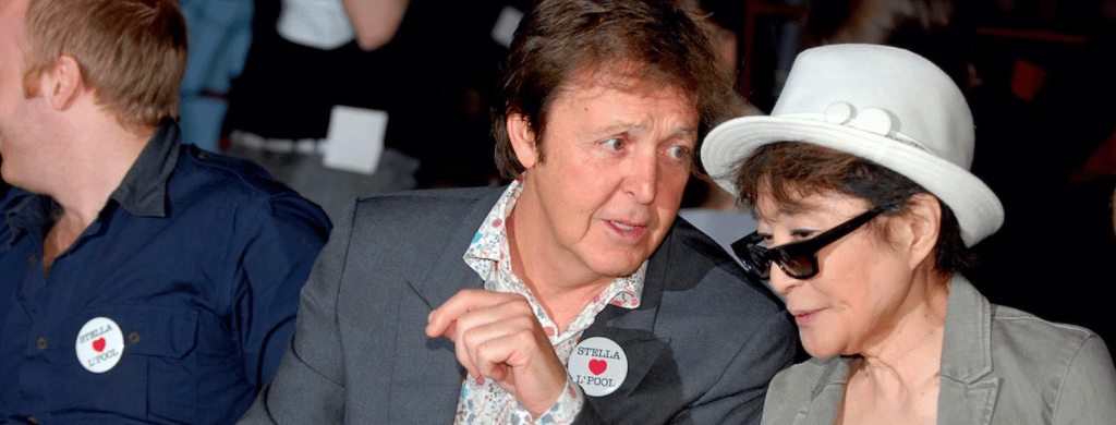 Yoko Ono a dit que Paul McCartney était comme un frère plus jeune pour elle