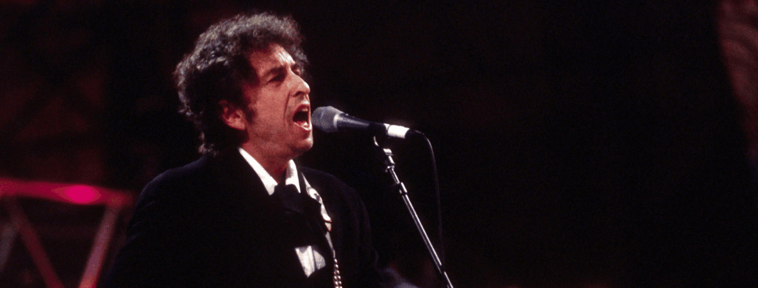 Paul McCartney explique en quoi il est " l'opposé de Bob Dylan ".