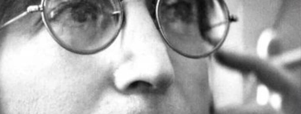 John Lennon a écrit le premier numéro un des Beatles sans son groupe - "Complètement à moi".