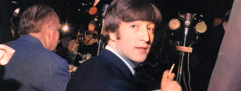 John Lennon a été hué lors d'un événement dont il était l'invité d'honneur.