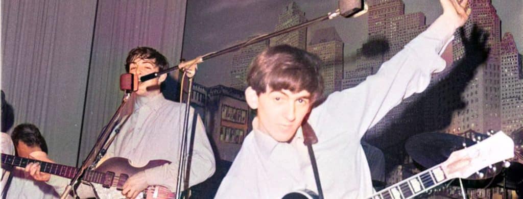 George Harrison était tellement embarrassé d'être expulsé d'Allemagne qu'il a évité ses compagnons pendant des semaines.