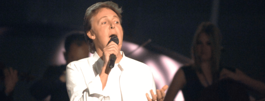 Paul McCartney a écouté une fois les 10 meilleures reprises de "Yesterday", "elles étaient géniales".