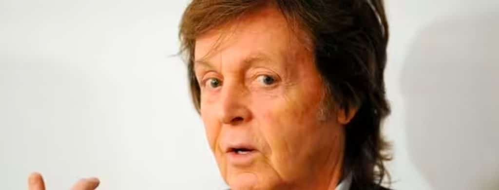 Ringo Starr a subi une colère " hostile " de Paul McCartney au sujet de l'album des Beatles.