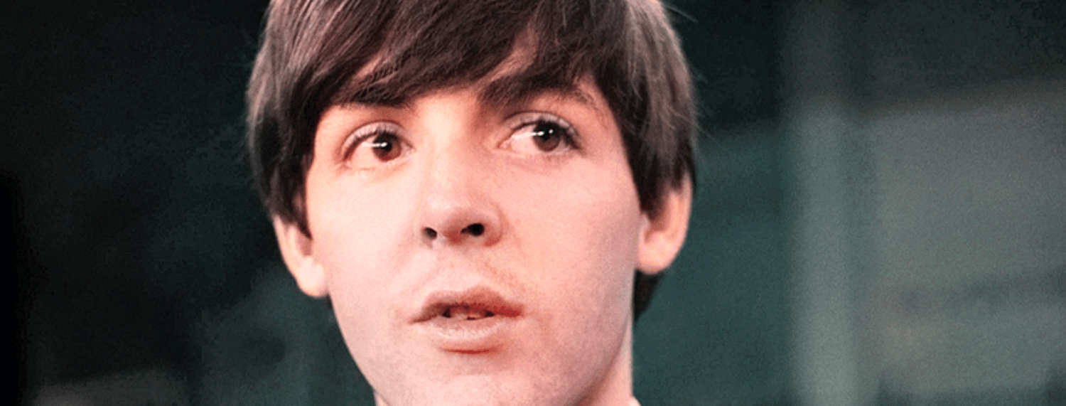 Paul McCartney compare l'écriture de chansons dans sa ferme et dans les studios d'Abbey Road.