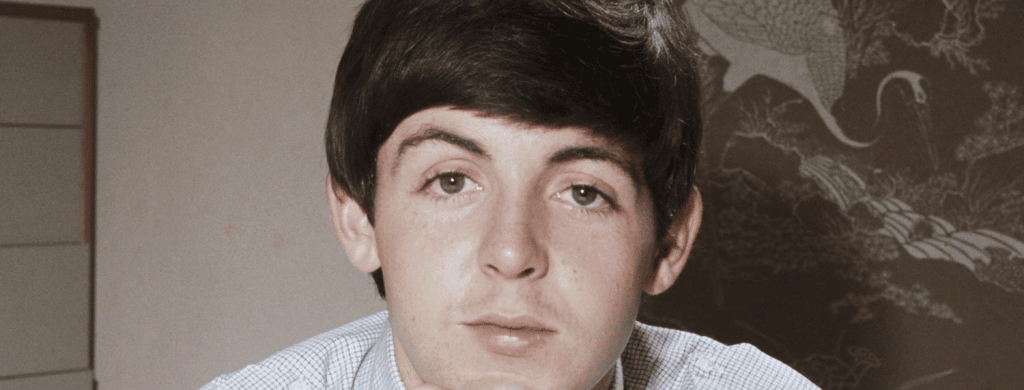 Paul McCartney ne pouvait plus écouter la chanson des Beatles "Happiness Is a Warm Gun" de la même manière à cause de la mort de John Lennon.