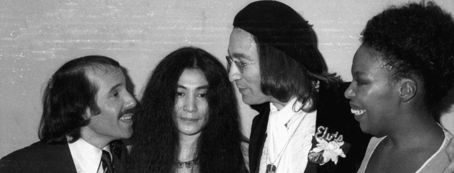 Paul Simon a dit un jour que John Lennon faisait rarement quelque chose "d'intéressant ou d'innovant".