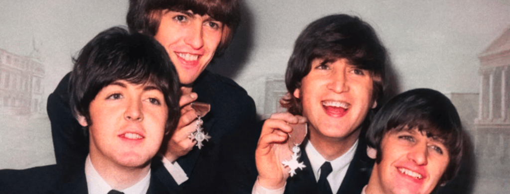 John Lennon a déclaré que les Beatles avaient accepté un honneur de la reine pour "embêter" les gens.