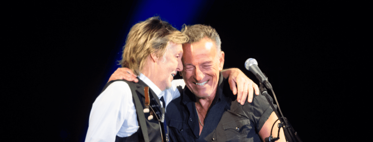 Bruce Springsteen révèle la chanson des Beatles qui a été le premier morceau de rock qu'il a appris à jouer