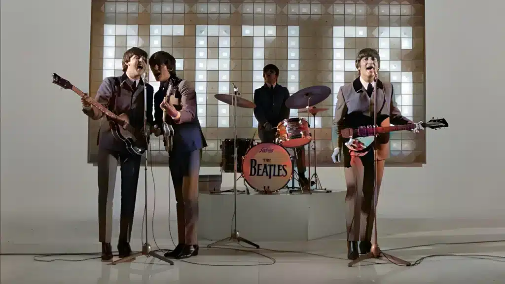 Quel est l'accord d'ouverture de la chanson des Beatles "A Hard Day's Night" ?