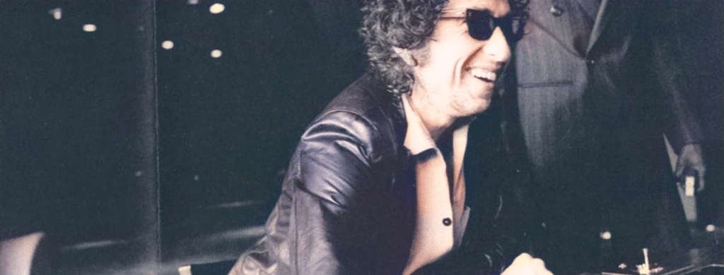John Lennon était convaincu que Bob Dylan allait mourir lors d'un trajet en voiture et "son instinct l'a poussé à bondir".