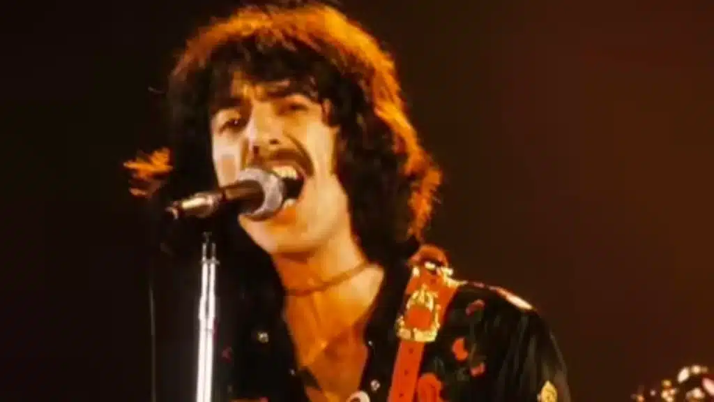 Le guitariste des Beatles George Harrison a été confronté à trois cancers différents au cours de sa vie.