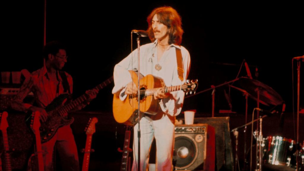 George Harrison parle de son intérêt pour la culture indienne et de la "lévitation et la dématérialisation".