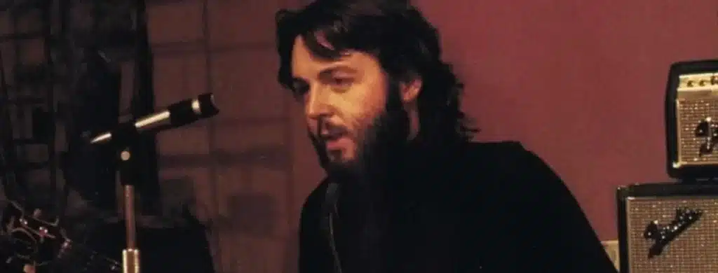 Paul McCartney a écrit la chanson des Beatles "Carry That Weight" lorsqu'il ne pouvait plus "être optimiste".