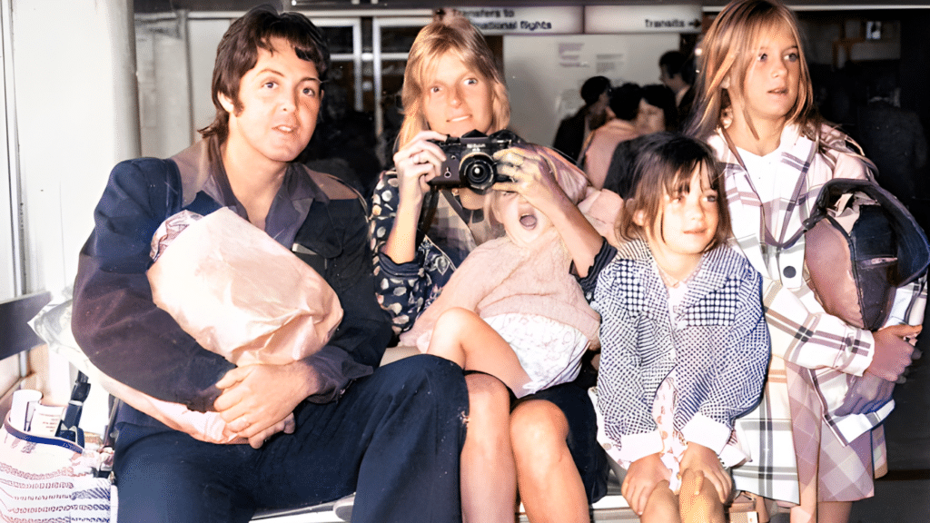 PAUL MCCARTNEY SUR LINDA MCCARTNEY : " J'ÉTAIS DANS LA PHOTOGRAPHIE, MAIS ELLE ÉTAIT MEILLEURE ".