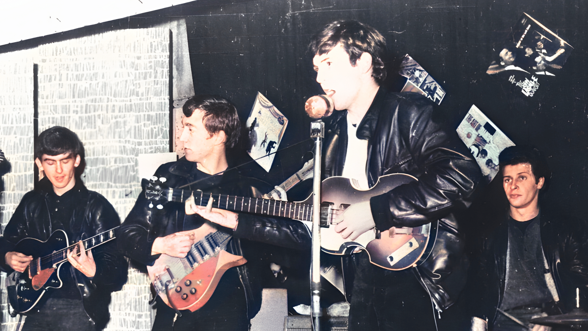 Le premier enregistrement de The Quarry Men (les Beatles), "In Spite of All the Danger", est la seule chanson dont l'écriture est attribuée à "McCartney-Harrison".