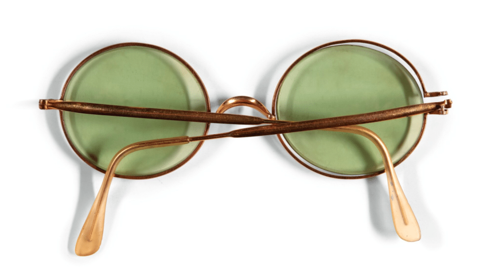 John Lennon sans lunettes