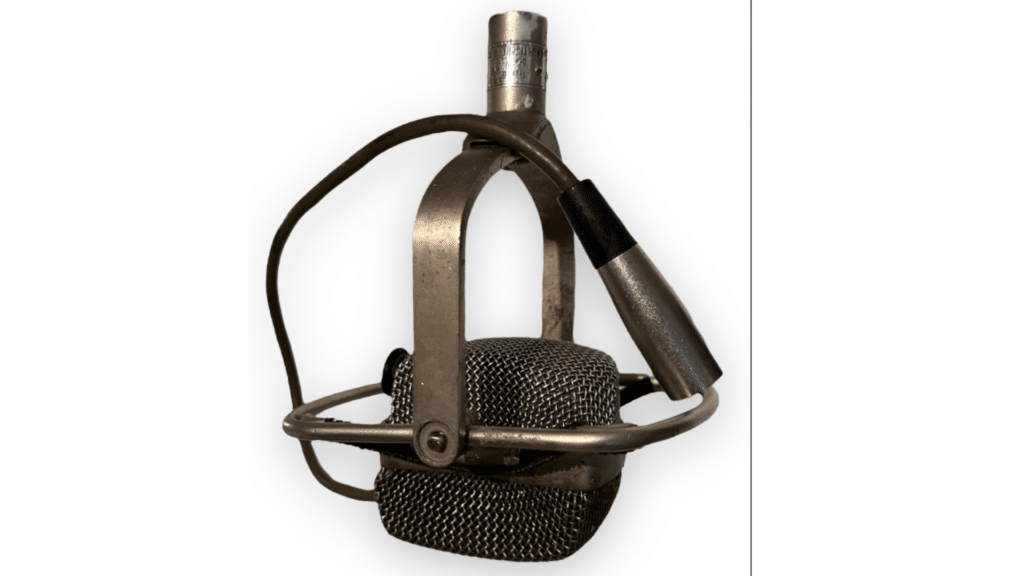 Microphone AKG D25 des Beatles utilisé lors des sessions Get Back